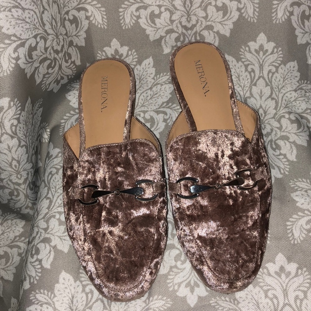 💎💎💎 3/$20 Merona Pink Suede Buckle Shoe